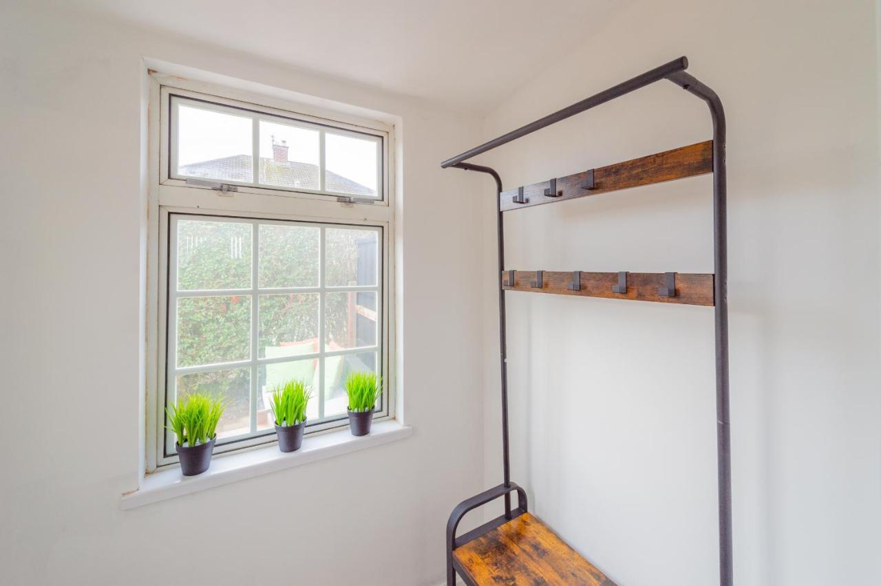 Studio Annexe By Papermill, Deeside - En-Suite, Heswall Eksteriør billede