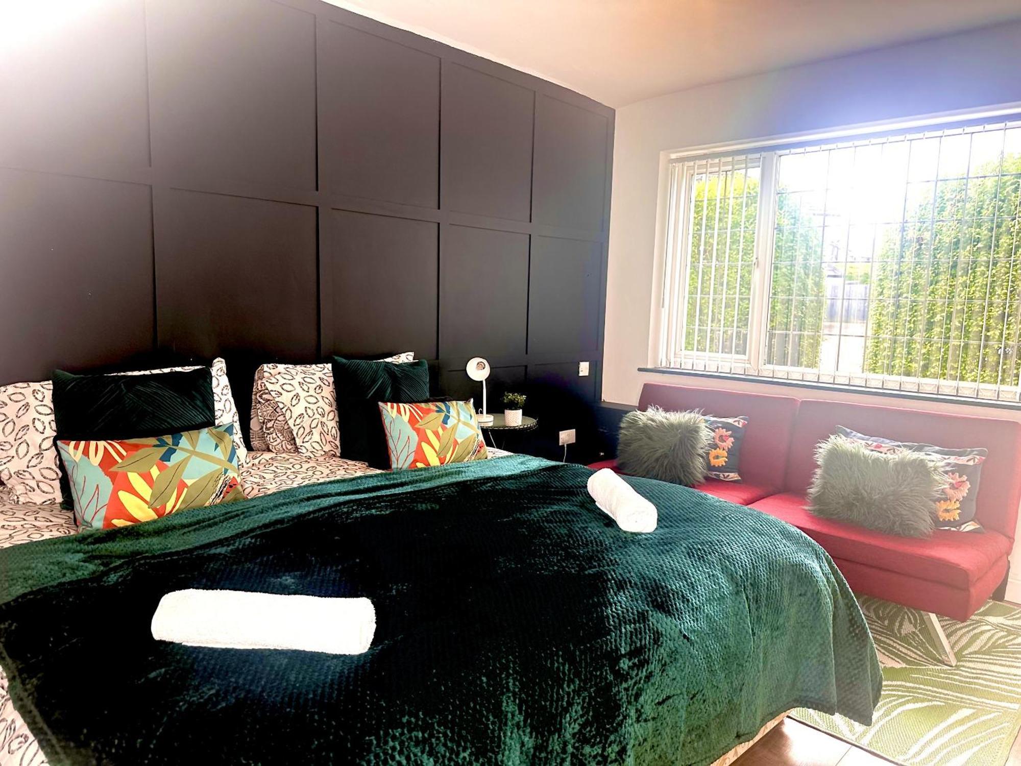 Studio Annexe By Papermill, Deeside - En-Suite, Heswall Eksteriør billede